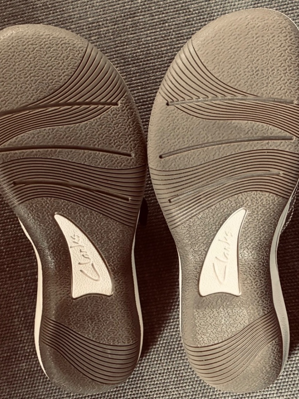 Clarks Cloudsteppers Breeze Piper Sandal Slides New without box Size 6M - Picture 2 of 4